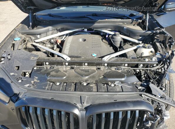 5UX23EU04S9W50857 2025 BMW X5 Black ძრავის განყოფილების ხედი
