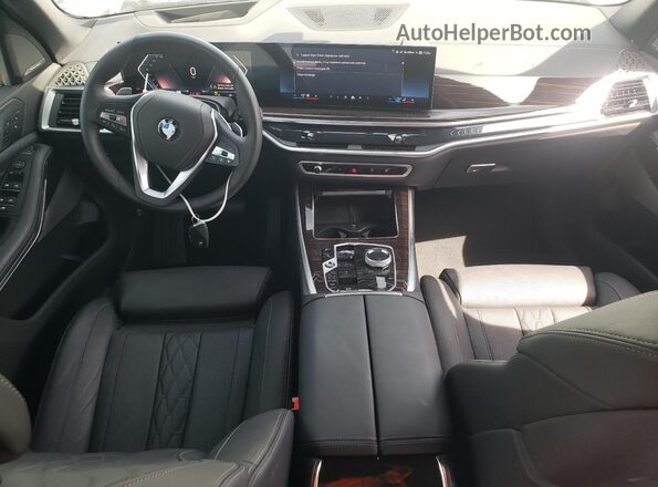 5UX23EU05S9008440 2025 BMW X5 White Առջևի վահանակի տեսք