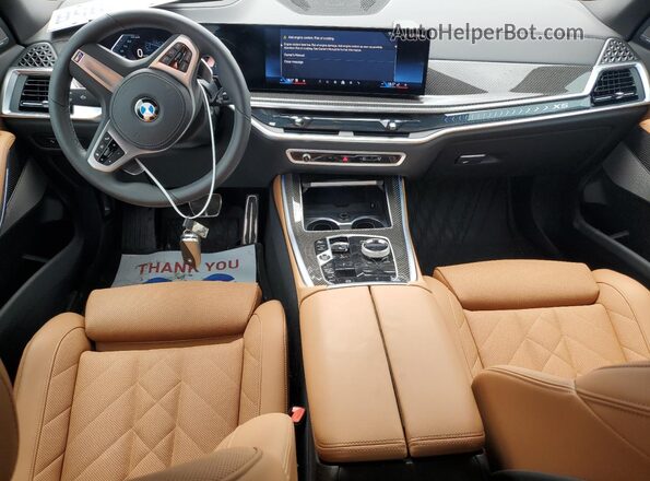 5UX23EU05S9Z25328 2025 BMW X5 Black Dashboard view