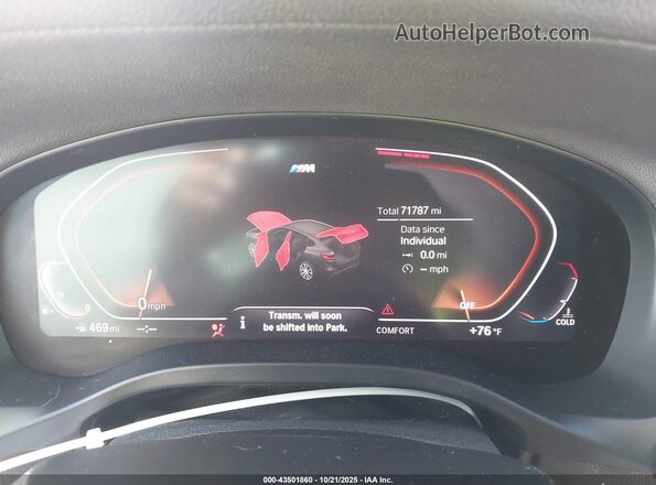 5UX2V1C04L9C56655 2020 BMW X4 Black Widok tylnych siedzeń