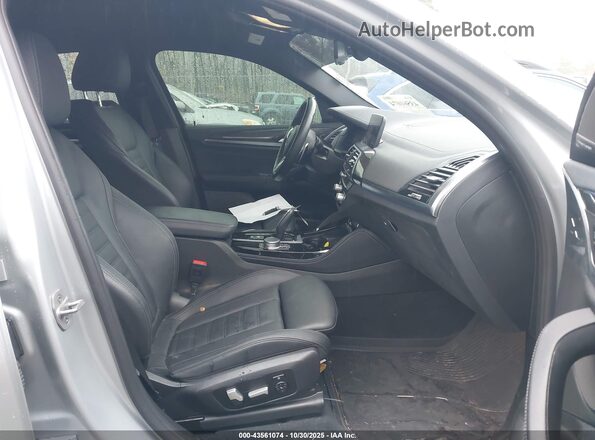 5UX2V5C06M9E04474 2021 BMW X4 Silver Widok wnętrza z przodu