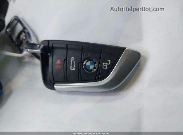 5UX2V5C06M9E04474 2021 BMW X4 Silver Widok deski rozdzielczej