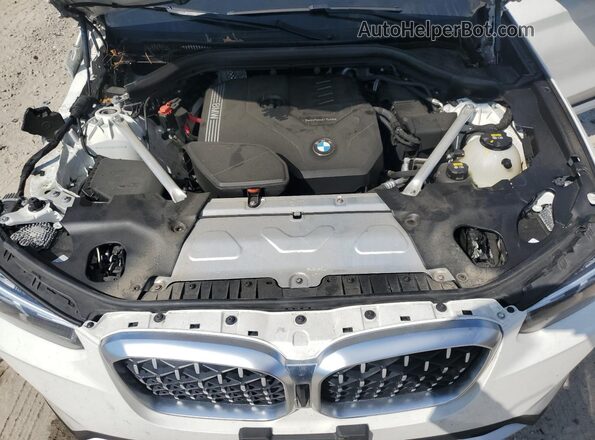 5UX33DT00N9K09666 2022 BMW X4 White 