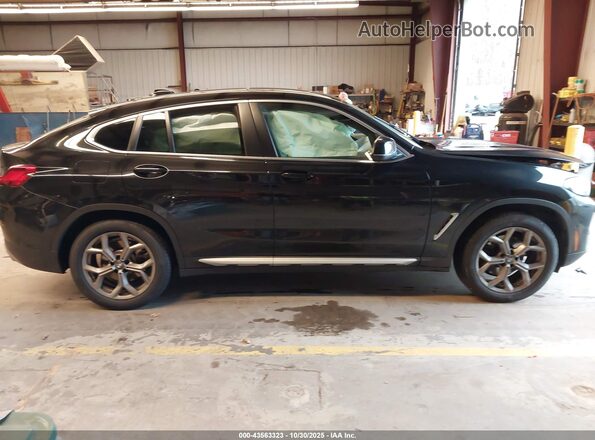 5UX33DT01R9V07584 2024 BMW X4 Black Widok zestawu wskaźników