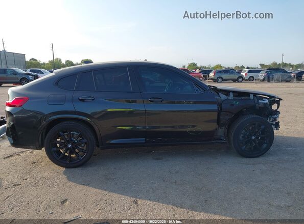 5UX33DT08S9084993 2025 BMW X4 Black 360 interior view