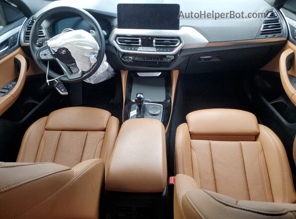 5UX33DT0XN9K71656 2022 BMW X4 Black Widok deski rozdzielczej