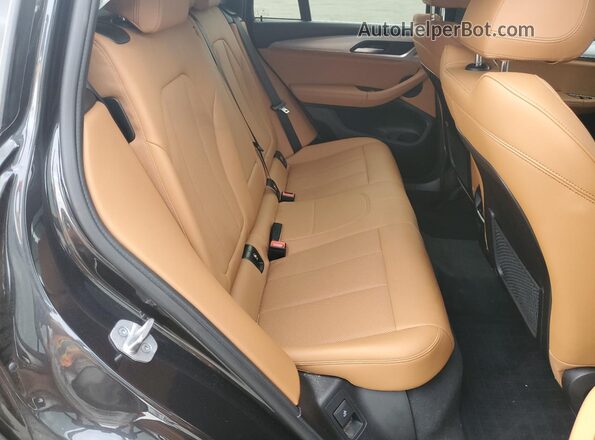 5UX33DT0XN9K71656 2022 BMW X4 Black Widok wnętrza z tyłu