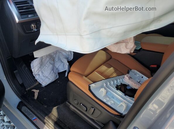 5UX33DT0XR9X06293 2024 BMW X4 Silver Vista del salpicadero