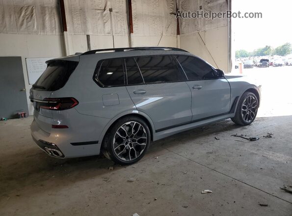 5UX33EM04S9W35098 2025 BMW X7 Gray Задня права чверть
