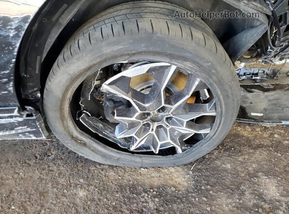 5UX33EM09T9018975 2026 BMW X7 Черный 