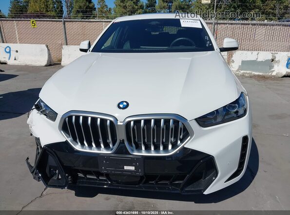5UX33EX01S9Z70024 2025 BMW X6 White Vista del cuadro de instrumentos