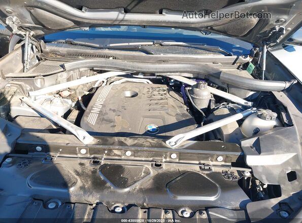 5UX33EX02S9W72761 2025 BMW X6 Gray უკანა ხედი