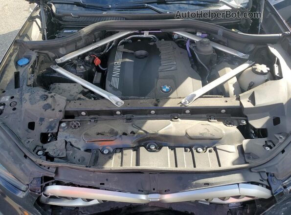 5UX33EX08S9X04354 2025 BMW X6 Black Engine compartment view