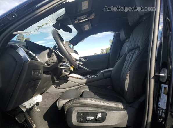 5UX33EX08S9X04354 2025 BMW X6 Black Front interior view
