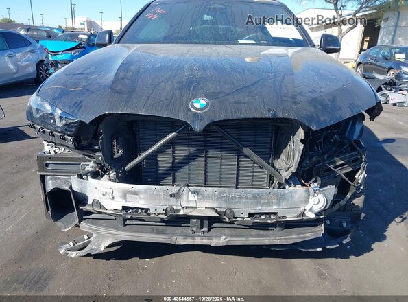 5UX33EX0XS9Y40842 2025 BMW X6 Черный Вид спереди