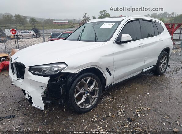 5UX43DP00N9M09624 2022 BMW X3 White Przód lewy