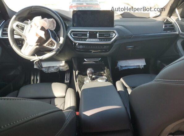 5UX43DP00P9S84532 2023 BMW X3 Gray Dashboard view