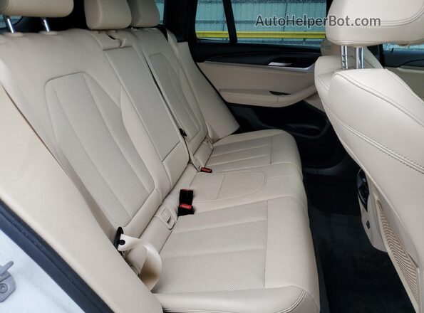 5UX43DP03N9L21344 2022 BMW X3 White Սալոնի հետևի տեսք