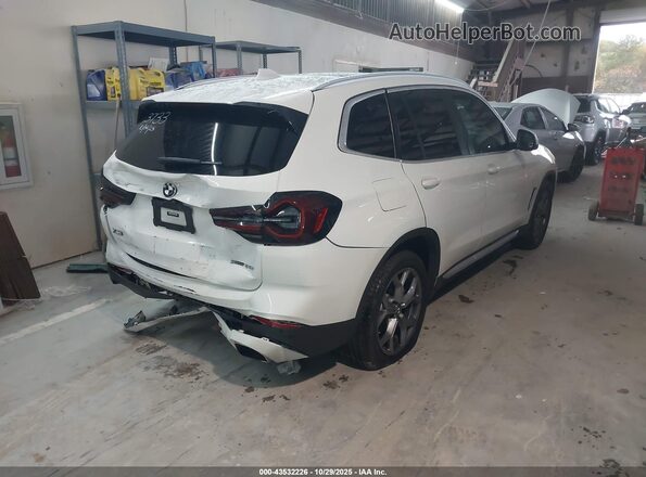 5UX43DP05N9L83733 2022 BMW X3 Белый Задняя правая четверть