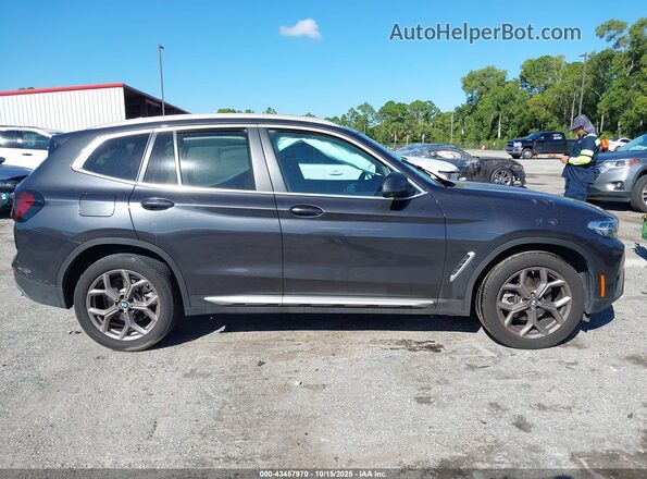 5UX43DP05P9S11172 2023 BMW X3 Black უკანა სალონის ხედი