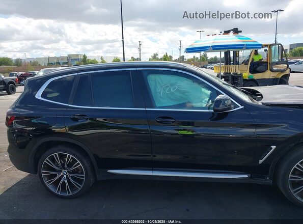 5UX43DP08N9J95188 2022 BMW X3 Black Vista interior de 360 grados