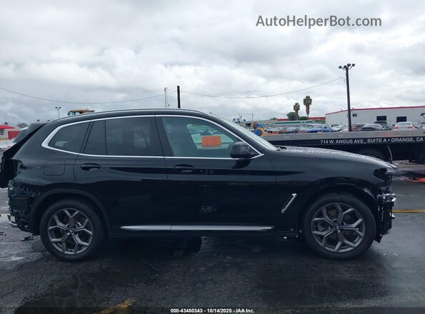 5UX43DP0XP9R49579 2023 BMW X3 Black Rear interior view