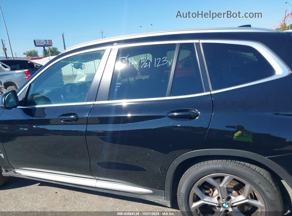 5UX53DP08N9K97238 2022 BMW X3 Black Панорамний вид салону 360°