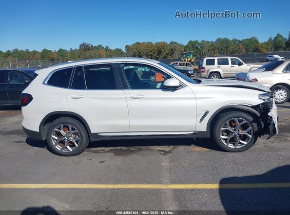5UX53DP08P9S81267 2023 BMW X3 White უკანა სალონის ხედი