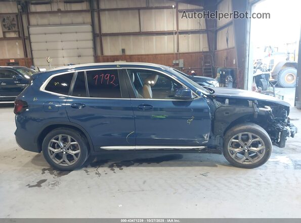 5UX53DP0XN9J50225 2022 BMW X3 Синий Панорамный вид салона 360°