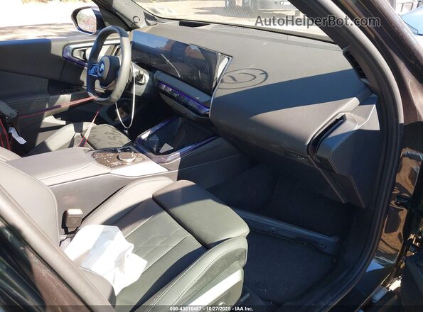5UX53GP00S9114976 2025 BMW X3 Gray წინა სალონის ხედი
