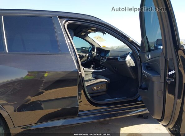 5UXCR4C03LLT19920 2020 BMW X5 Black Вид салону спереду