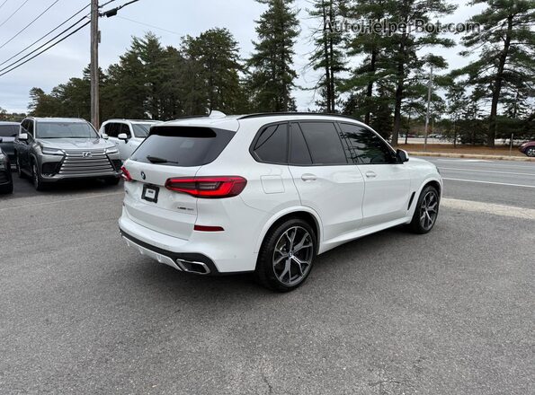 5UXCR4C05LLT19644 2020 BMW X5 White Front right