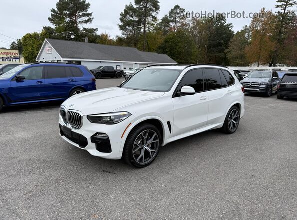 5UXCR4C05LLT19644 2020 BMW X5 White Rear left