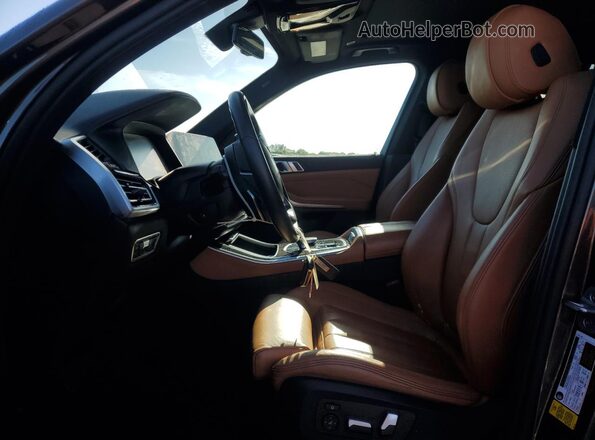 5UXCR4C0XM9F58768 2021 BMW X5 Green Вид салону спереду