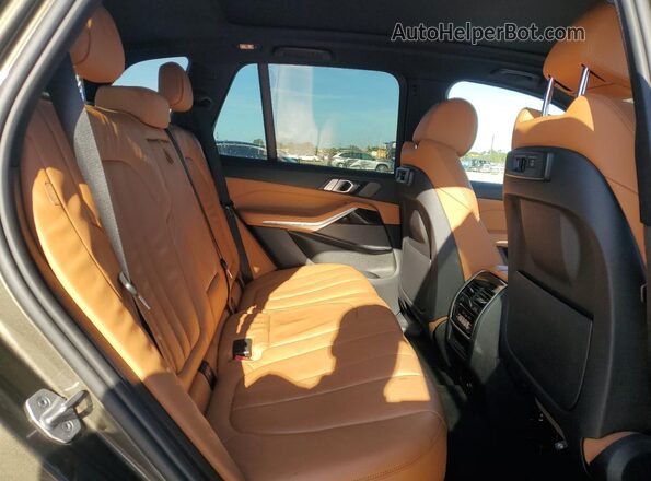 5UXCR4C0XM9F58768 2021 BMW X5 Green Вид задньої частини салону