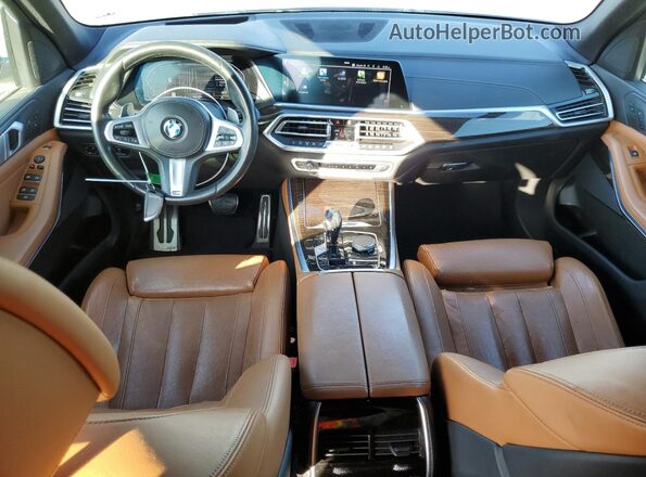5UXCR6C00L9C69120 2020 BMW X5 White Vista del salpicadero