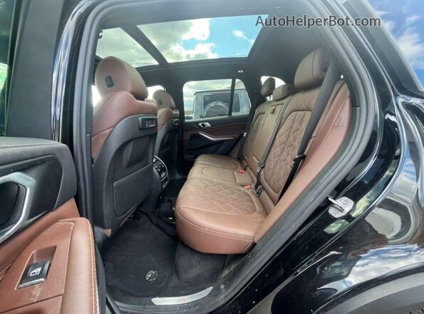 5UXCR6C00P9P08111 2023 BMW X5 Черный Вид панели приборов