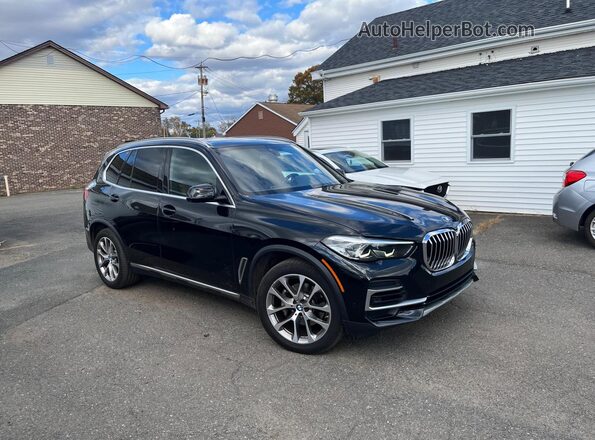 5UXCR6C00P9P08111 2023 BMW X5 Черный Вид спереди