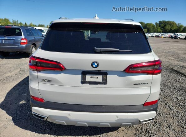 5UXCR6C04L9B11167 2020 BMW X5 White Вид ззаду