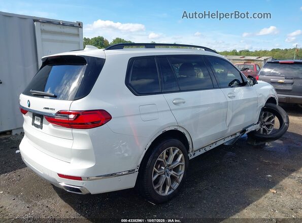 5UXCW2C01N9M36733 2022 BMW X7 White Հետևի աջ