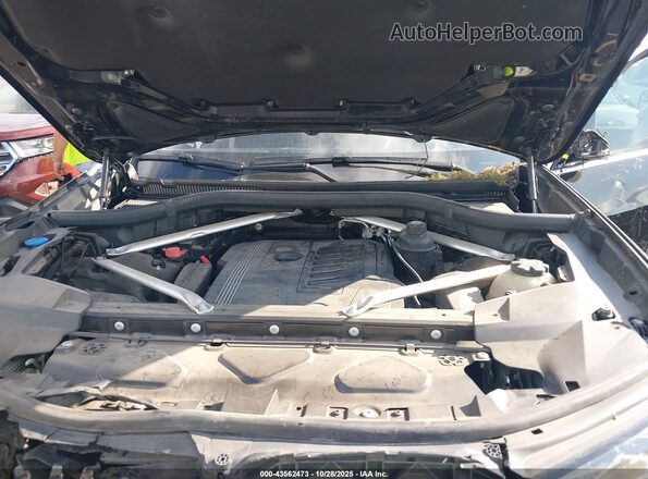 5UXCW2C04L9C13330 2020 BMW X7 White Rear view