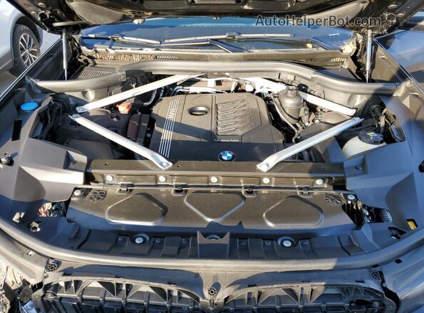 5UXCW2C06M9F30415 2021 BMW X7 Black Widok komory silnika