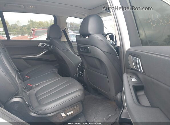 5UXCW2C07L9A00663 2020 BMW X7 White Widok naklejki z numerem VIN