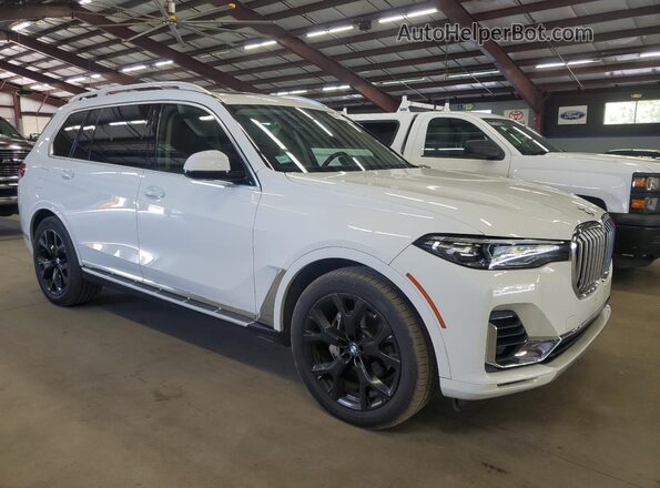 5UXCW2C07L9A01926 2020 BMW X7 White 