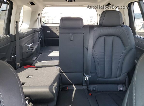 5UXCW2C07M9H26864 2021 BMW X7 Black უკანა სავარძლების ხედი
