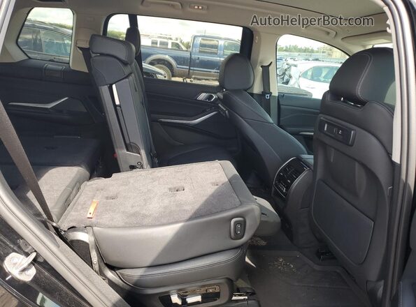 5UXCW2C07M9H26864 2021 BMW X7 Black უკანა სალონის ხედი