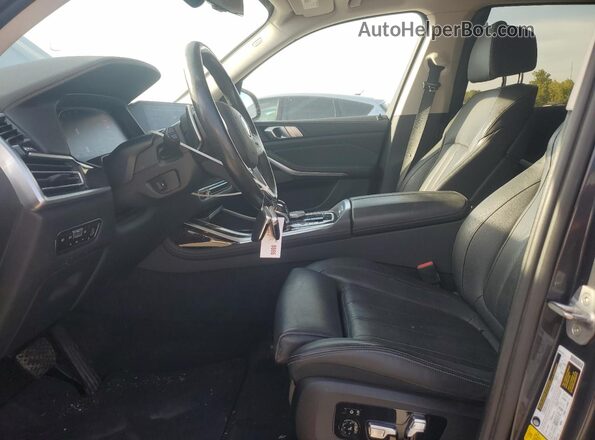 5UXCW2C09L0E74988 2020 BMW X7 Gray Вид салону спереду