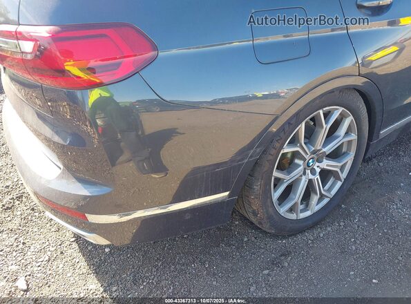 5UXCW2C53KL087374 2019 BMW X7 Gray Widok z przodu