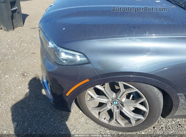 5UXCW2C53KL087374 2019 BMW X7 Gray Widok wnętrza z tyłu