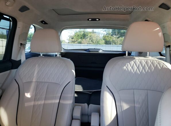5UXCX6C00L9C63422 2020 BMW X7 Blue Вид задніх сидінь
